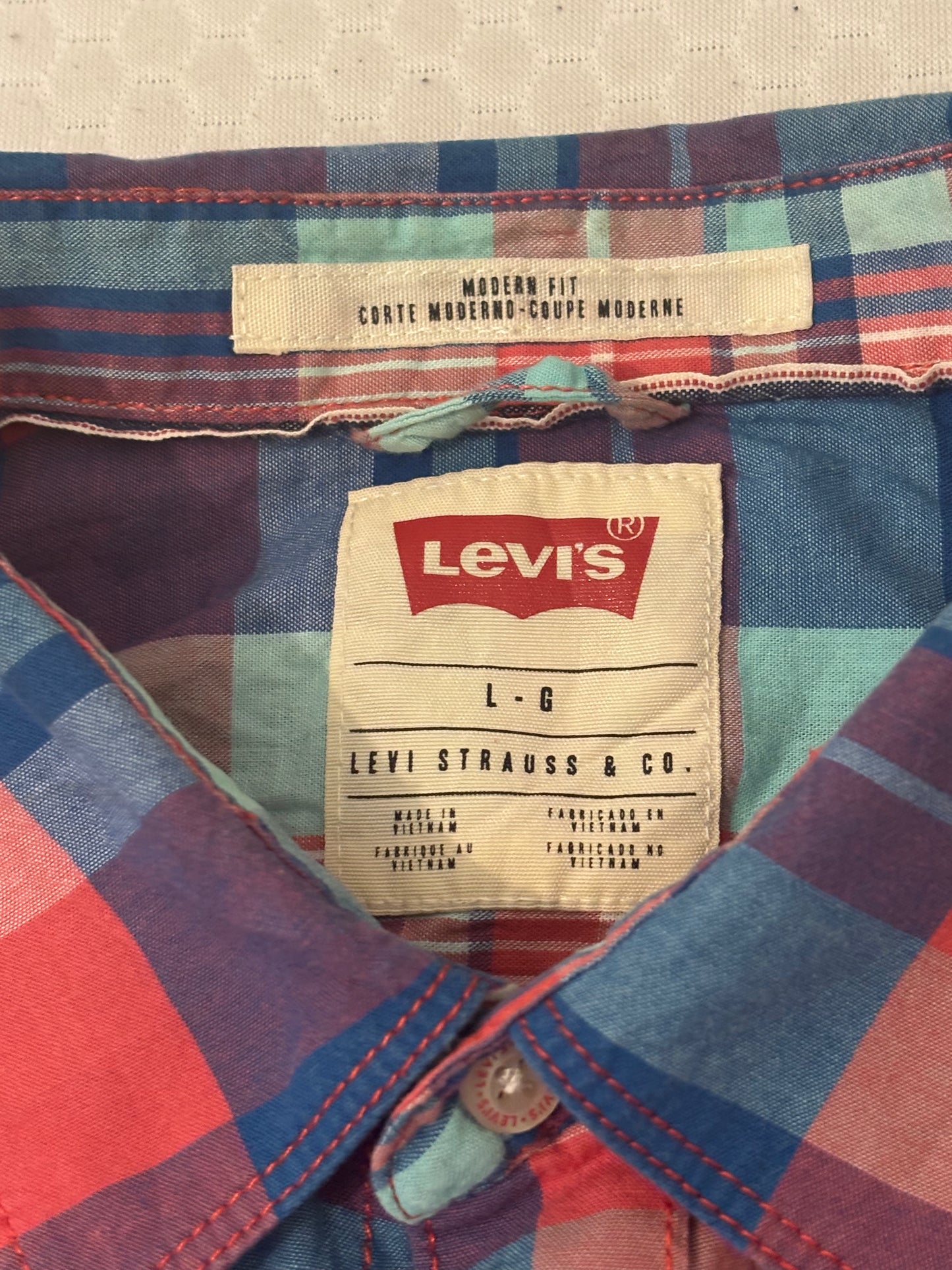 Preowned Short Sleeve Levi's Shirt