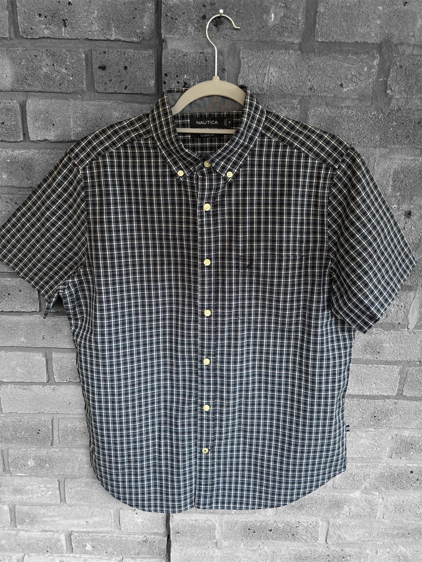 Preowned Short Sleeve Nautica Shirt Classic fit